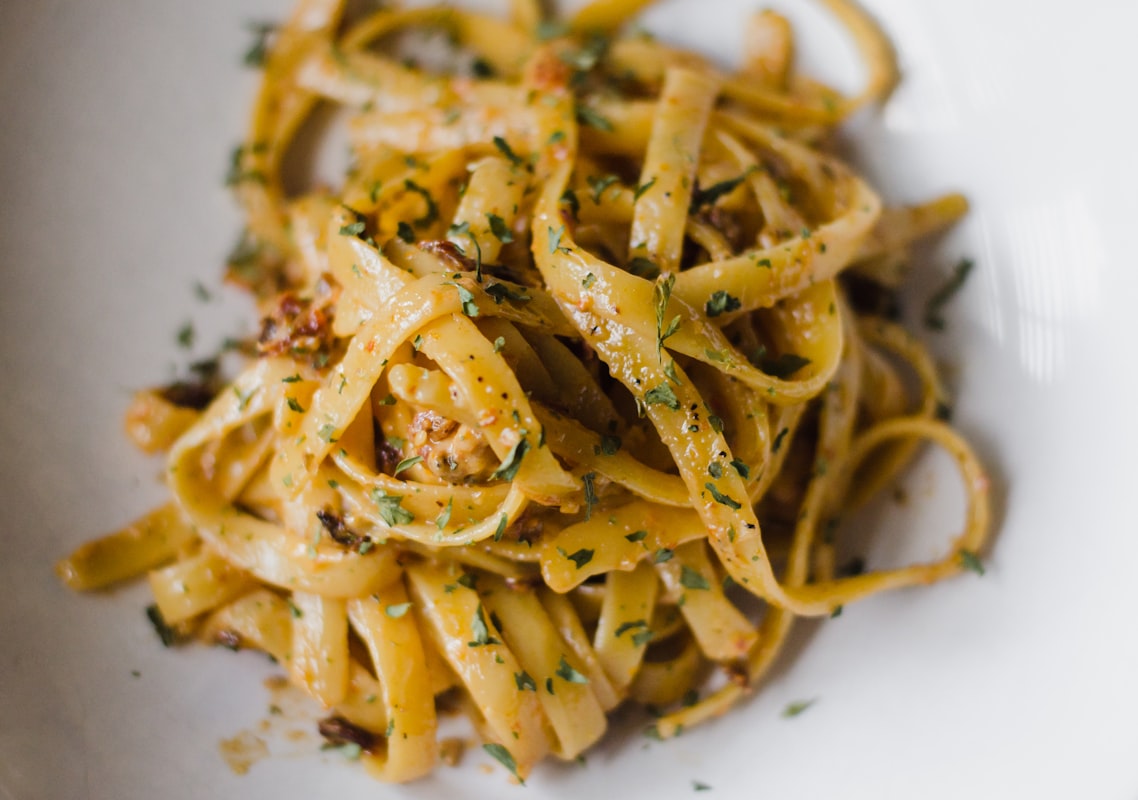 Soffritto di aglio cipolla e sedano - base italiana